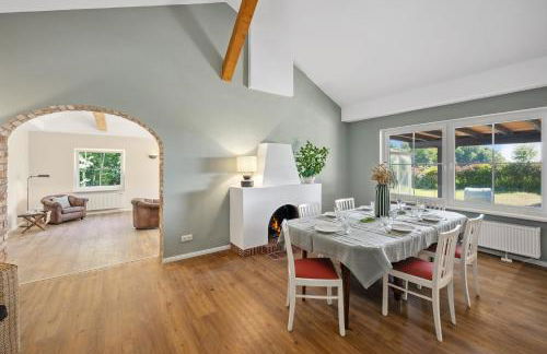 GUT KLETKAMP "Finkenhaus" - Idyllisch freistehendes Landhaus mit 3 Schlafzimmern und fantastischem Ausblick I 8 Personen I Offener Kamin I Garten I Wintergarten I Große Terrasse I Ruhig am Waldrand I Parkplätze I WLAN - Foto 11