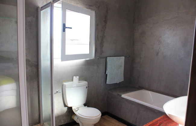 Village Lodge Paarl - Photo 28