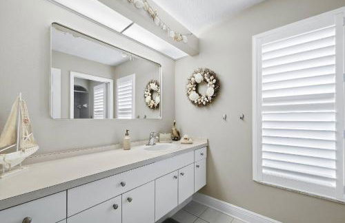 Nokomis Pool Home on the Canal - Foto 34