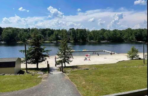 Poconos Chalet - Foto 12