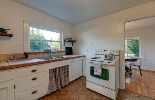 Cozy Grants Pass Home about 9 Mi to Rogue River Access - Foto 6