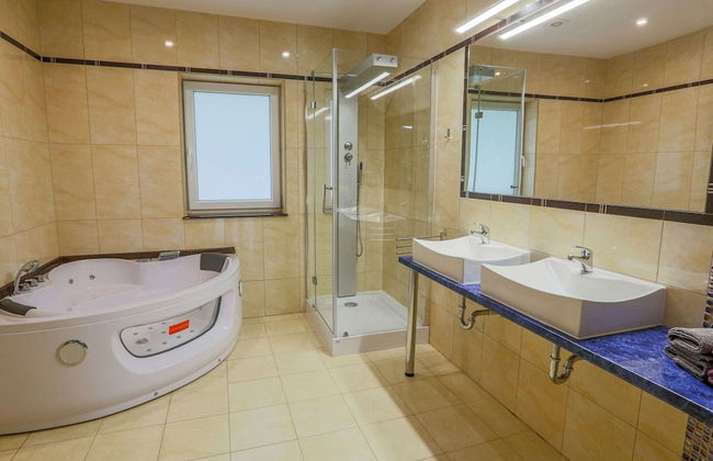 Fantastic Bungalow in Lagów with Hot Tub - Foto 14