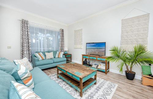 Palm Harbor Paradise - Spacious Home In Quiet Neighborhood with Heated Pool, Billiard Room, Hot Tub - Foto 4