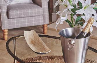 Squirrel Barn - Couples Cotswold Retreat - Photo 32