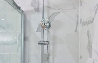 Spacious & Light-Filled 4BR Apartment By TimeColer - Foto 23