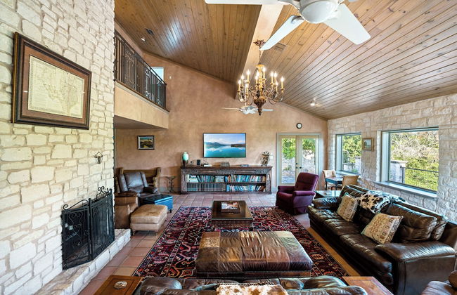 7br Home w/ Pool - Perfect for Family Reunions - Foto 17