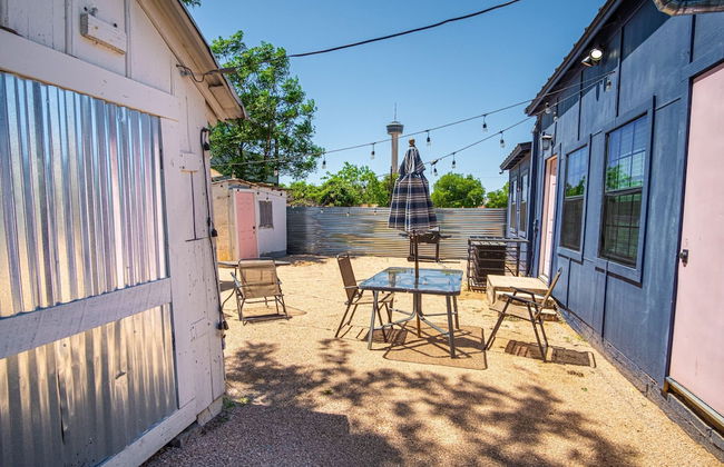 Stunning 3BR 2BA Haven in Downtown s Heart - Foto 23