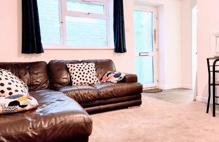 1 Bedroom Annex - Close to Frimley Hospital - Private Entrance - Foto 19