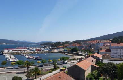 Apartamento con vistas, ascensor y parking en Portosín - Foto 1