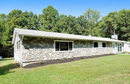 Quantico Graduation Home Visit DC 5 bedrooms 2 King Beds Stafford - Foto 41