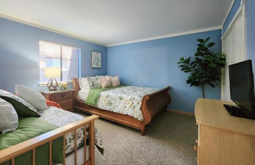 Tahoe Shoreline Retreat - Close to Ski Resorts & HOA Amenities - Foto 48