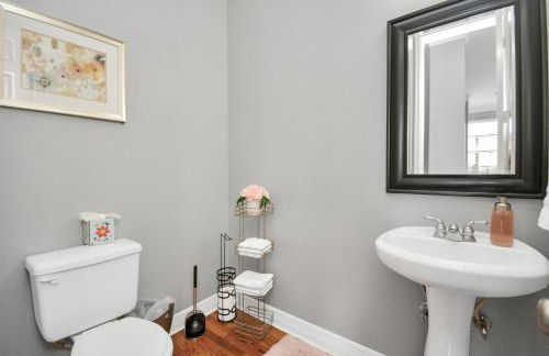 3BR 3Ba Upscale Luxury Home in The Heights - Foto 8