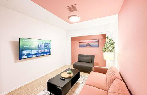 Relaxed and Cozy Poolside Studio - LOU2 - BUR - Foto 8