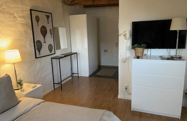 Charming Apartment in the Heart of Stockholm! - Photo 3