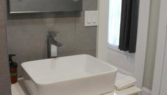 RARE 1BR Apt with Character GREAT Location! - Foto 4