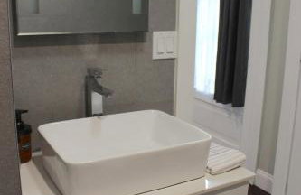RARE 1BR Apt with Character GREAT Location! - Foto 4