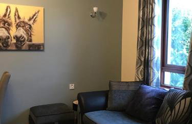 No 5 Newly refurbished 4 bedroom house - Foto 39