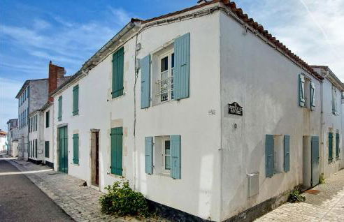 2 Bedroom Amazing Home In Ars-En-Ré - Foto 1
