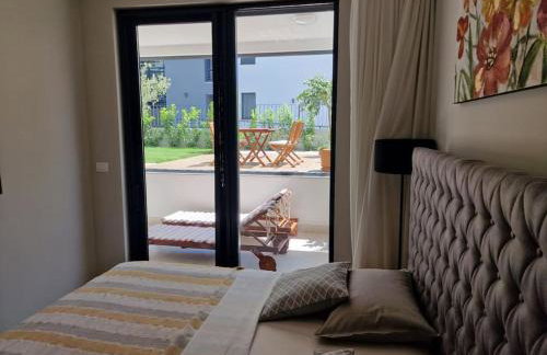 Luxury Modern apt w Garden, 3 min Walk to Beach - Foto 28