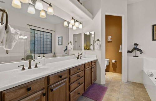 White Feather - Golf BBQ Patio Pool & Spa Access - Foto 32