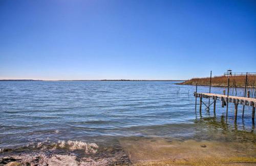 Private Deck & Grill: Sunny Lakefront Escape - Photo 34