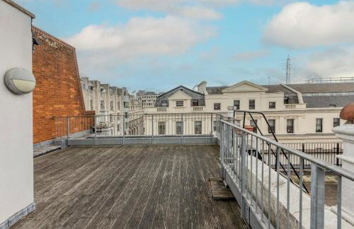 2 BD Soho Luxury Living-High Ceilings Huge Terrace - Foto 33