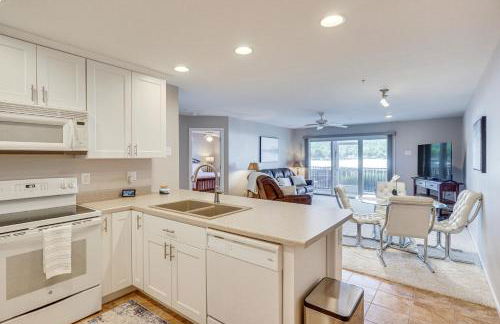 Lake of The Ozarks Condo with Pool in Camdenton - Foto 9