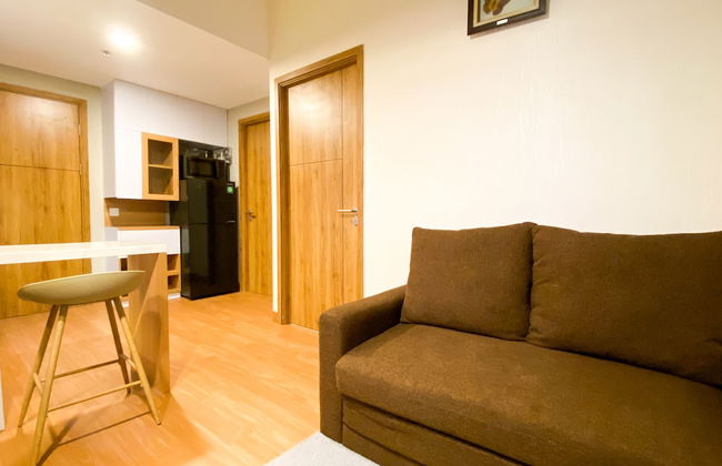 Comfy and Modern Look 1BR LRT City Jatibening Apartment - Foto 17