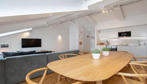 Liberdade Stylish Attic Apt with AC and City View - Photo 4