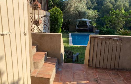 Maison ensoleillée au milieu des pins entre Marseille et Cassis - Foto 5