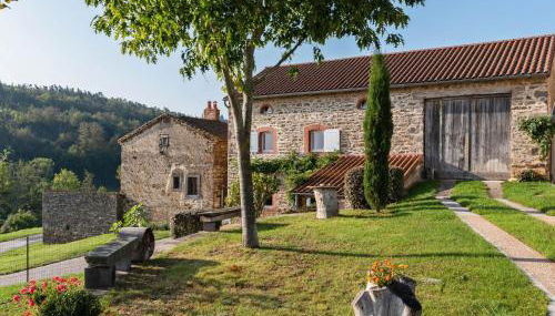 Holiday Home in Saint-beauzire With Garden and Private Terrace - Foto 2