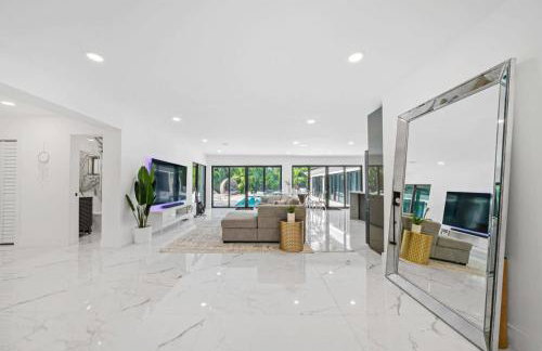 Luxury Villa Azure with Heated Pool 20 minutes to Beach - Foto 22