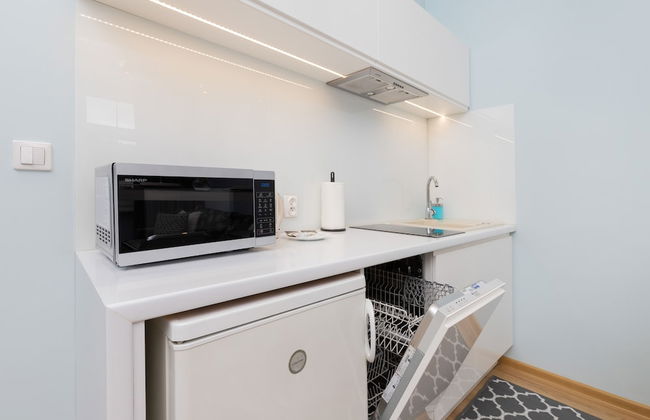 Świętojańska Studio Gdynia by Renters - Photo 17