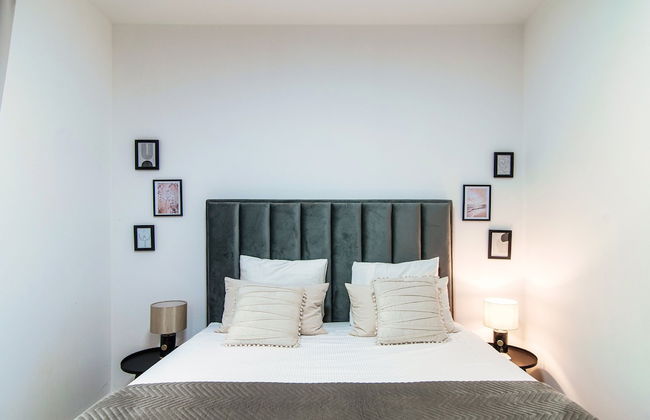 Monsignor Houses - Photo 9