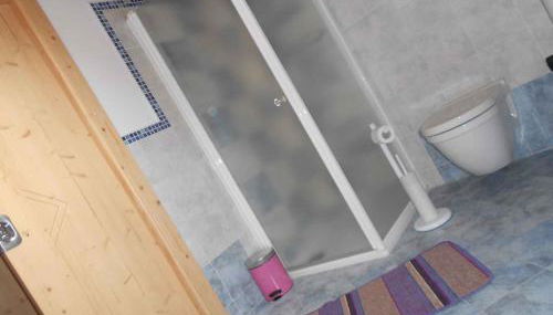 Apartment in NOVELLA 41460 - Foto 3, Shower