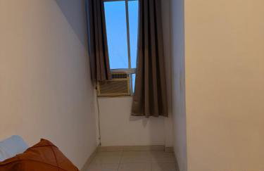 5 adultos, 2 quartos, Apartamento espaçoso em Copacabana, 5 minutos da Praia, metrô na Porta e garagem - Foto 7