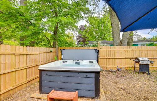 Benton Harbor Home 3 Mi to Beach Grill and Yard - Foto 24