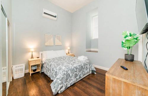 Modern Chic Suite - Amazing Location - GroupStay - Foto 21