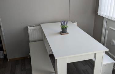 L3 Millfields 4 Berth Luxury Caravan DG & GCH Family's Only And Lead Person Must Be Over 30 - Foto 9