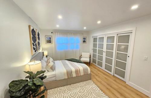 Luxury 4BR near Six Flags & Naval Base - Foto 17