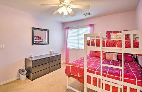 Spacious North Las Vegas Home with Yard - Foto 29