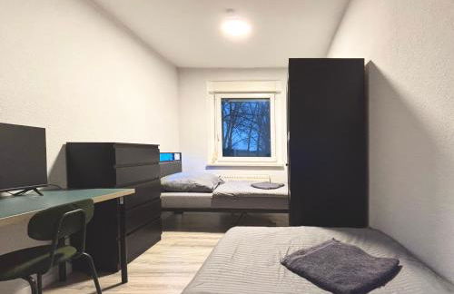Myflat Apartment mit 6 Betten, 3 Schlafzimmern und Balkon bei Leipzig BMW, Amazon, Porsche, Messe - Foto 4