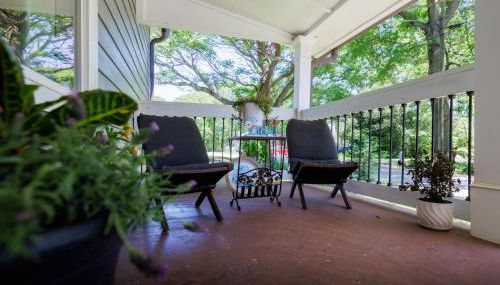 Luxury King Bed Room Private Entry and Bathroom - Foto 2