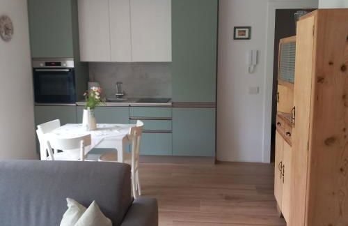 Riflessi sul lago - Foto 28