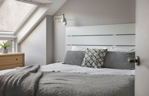 Exceptional 3 Bedroom River View Apartment - Pass the Keys - Foto 20