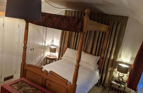 Lovely Stable mews in hidden location - Photo 6