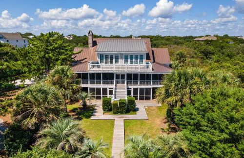 Relax and Enjoy the Spectacular Views in this Picturesque Home home - Foto 35