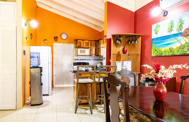 St Mary Mins Away From Ocho Rios 2 bed Ocean View Villa - Foto 17