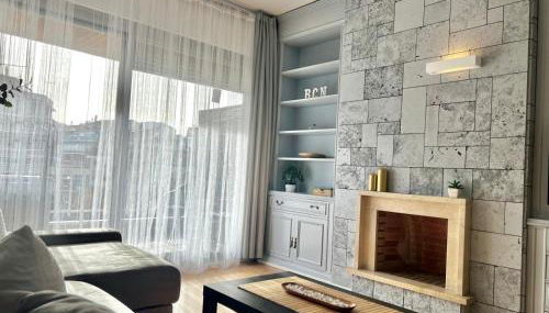 Family-Friendly Home in Central Barcelona 4BDR - Photo 2