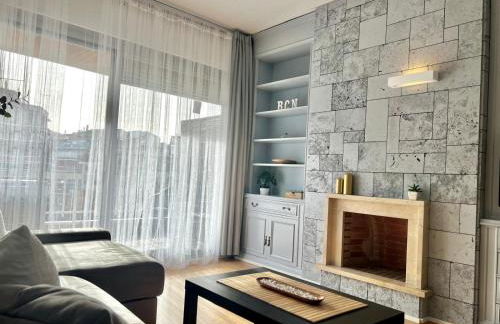 Family-Friendly Home in Central Barcelona 4BDR - Photo 2